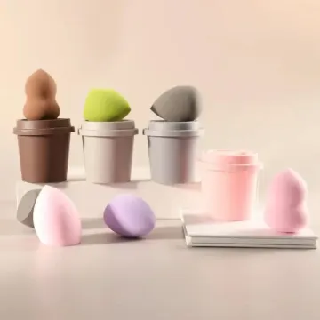 Makeup puff with case