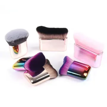 Kabuki brush designed