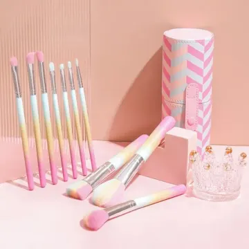 Designed makeup brush set