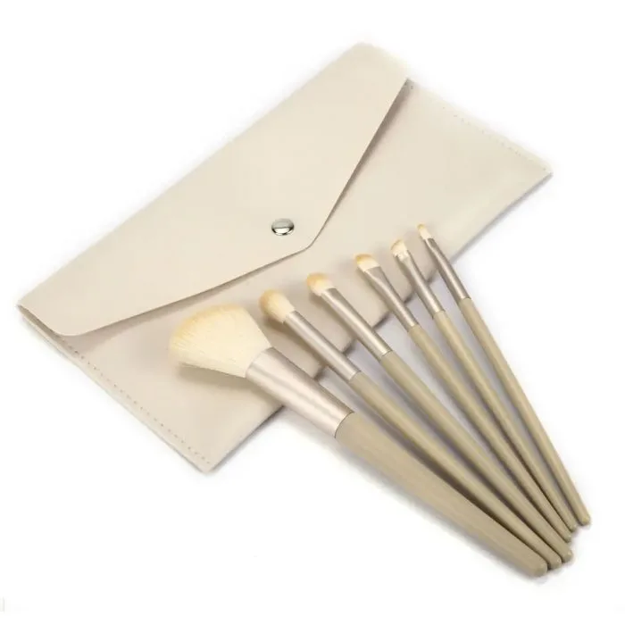 New-designed makeup brush set — view 1