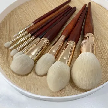 Goat hair copper makeup brush
