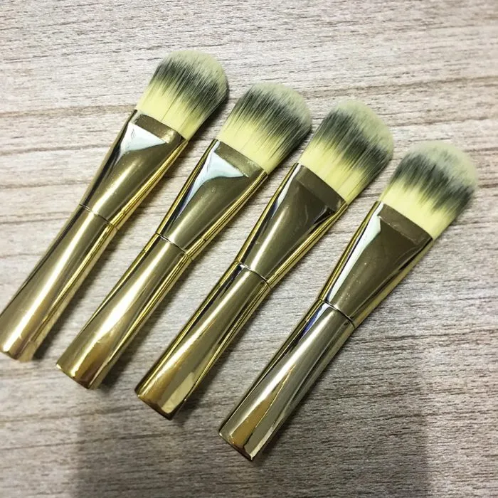 Foundation individual brush — view 1
