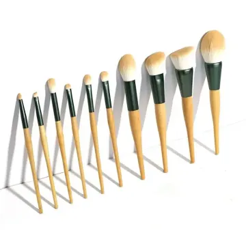 Vegan wooden eco-friendly makeup brush set