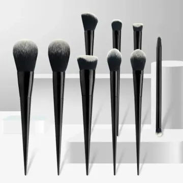 Black makeup brush set