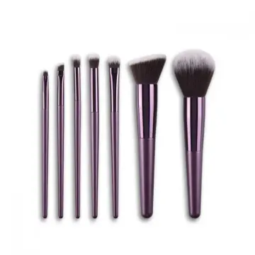 Shiny makeup brush set