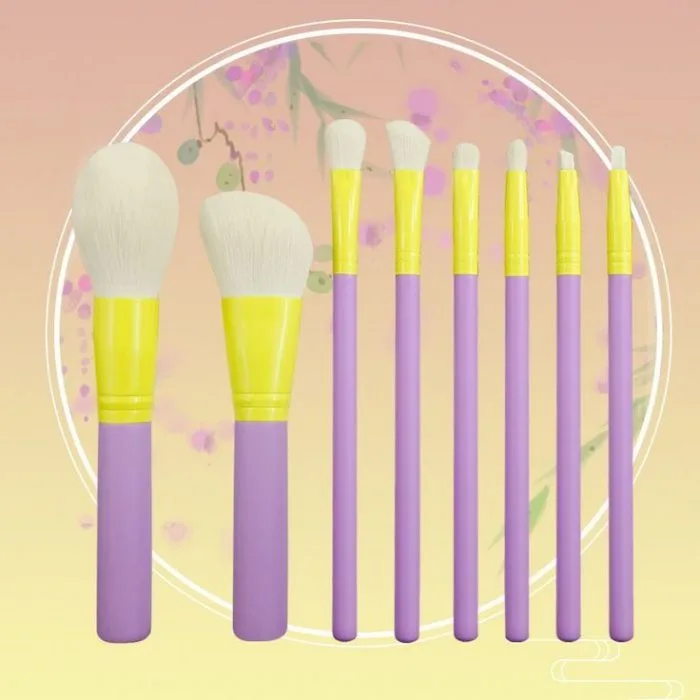 Fancy makeup brush set — view 1