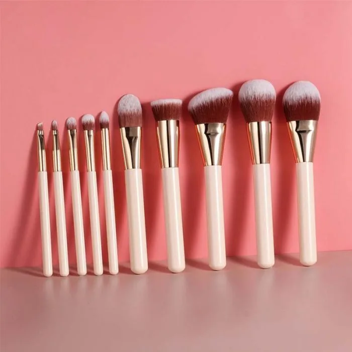 Creamy makeup brush set — view 1