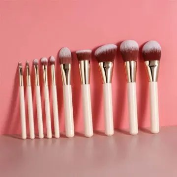 Creamy makeup brush set