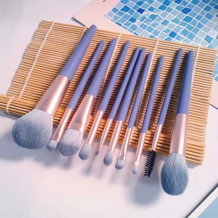Purple makeup brush set — view 1
