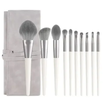 Vegan makeup brushes