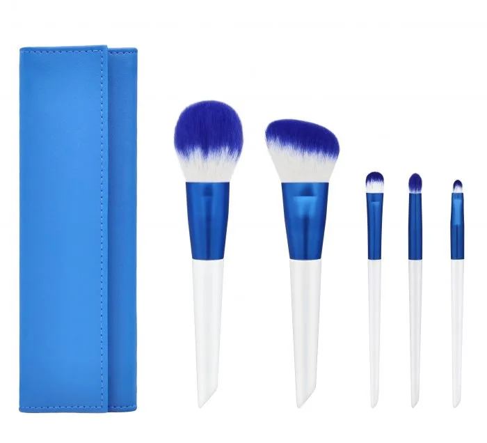 Blue ribbon bag makeup brush — view 1
