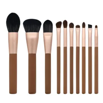 Caramel-colored makeup brush set